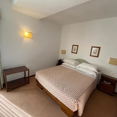 Hotel Triolet 3*