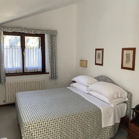 Triolet Hotel