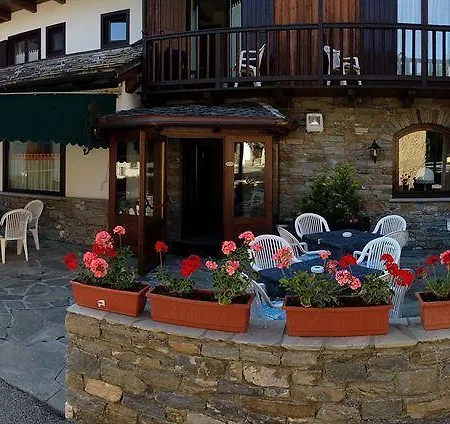 Szálloda Triolet Courmayeur