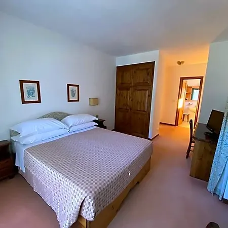 Hotel Triolet 3*
