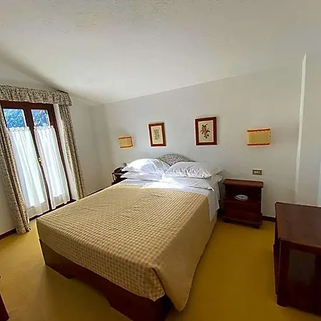 Triolet Hotel