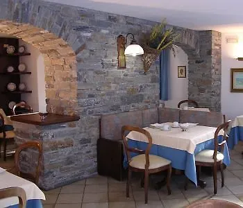 Triolet Hotel 3*
