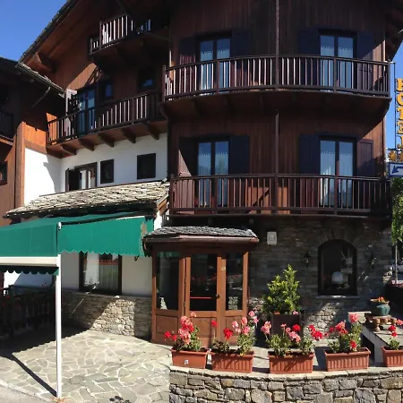 Triolet Courmayeur